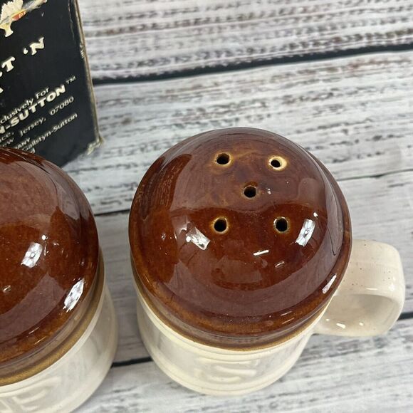 Vintage Brittany Stoneware 5" Salt N Pepper Shakers w/ Handles 1982 - Picture 5 of 9